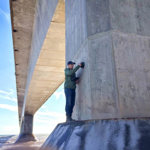 Inspección con iCOR en el pilar de un viaducto de hormigón